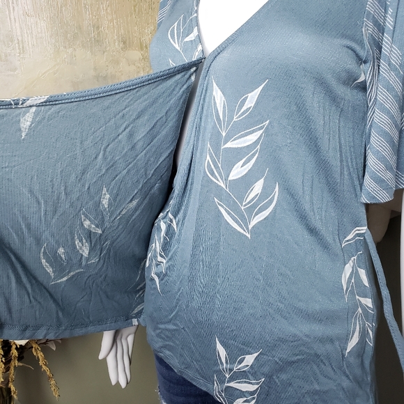 Lucky Brand Floral Wrap Top - Picture 9 of 16